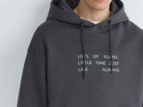 Худи с текстовым принтом, Серый