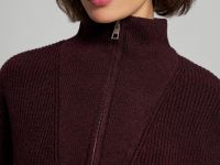 Свитер с шерстью