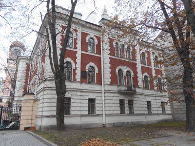 Жилой дом палаты мер и весов. Здесь в 1897-1907 гг. жил и работал химик Менделеев Д.И.