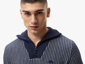 Мужской свитер Lacoste с высоким воротом на молнии классического кроя