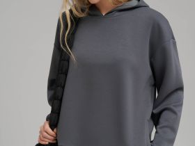 Свободная толстовка с капюшоном