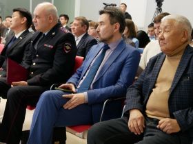 Сотрудников ГТРК «Саха» поздравили с 20-летием телерадиокомпании