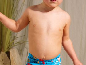 Плавки-шорты детские трикотажные для мальчиков «8»