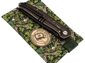 Хэнк Grey Raven "Черепа в траве"