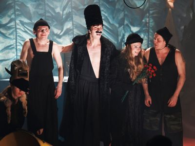 Билеты на Ёлка у Ивановых (Театр на Садовой (Приют комедианта)) / Театр | Афиша | ИнфоТаймс