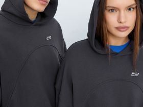 Худи из хлопка из коллаборации с maneken