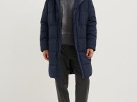 Стеганое утепленное пальто с капюшоном