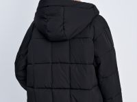 Утепленная куртка свободного силуэта