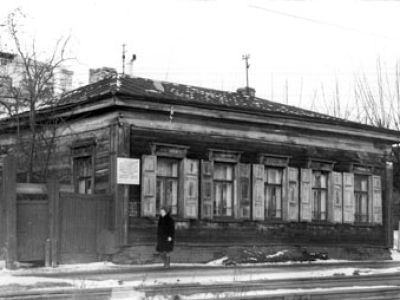 Памятное место, где находился дом, в котором жил изобретатель радио А.С. Попов