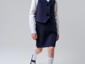 Комплект трикотажный для девочек: жилет, юбка