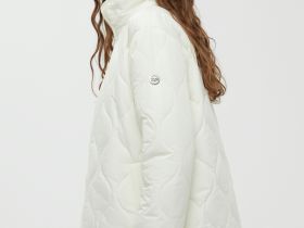 Стеганая утепленная куртка с воротником-стойкой