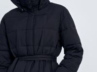 Стеганое утепленное пальто с капюшоном
