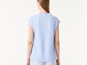 Женская футболка Lacoste приталенного кроя с v-образным вырезом