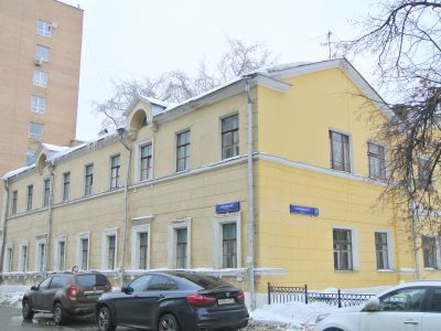 Боковой флигель