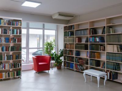 Библиотека № 54 на Широкой