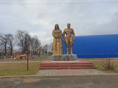 Памятник односельчанам, погибшим в годы ВОВ 1941-1945 гг.