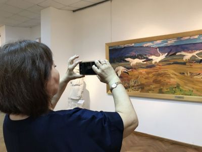 Мы родом из Чурапчи. Якутяне написали пейзажи и посетили тематическую выставку в НХМ