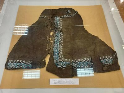 В Якутске открылась выставка традиционной якутской одежды «Күүтүүлээх күндү таҥалай сон»