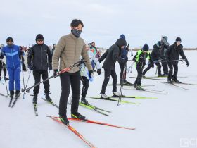 Никита Крюков и Александр Бессмертных провели мастер-класс по лыжным гонкам в Якутске