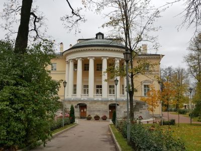 Дом главный