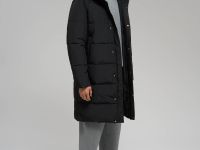 Утепленное пальто с воротником-стойкой