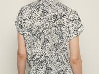 Блузка с коротким рукавом и принтом