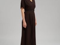 Приталенное платье миди со льном