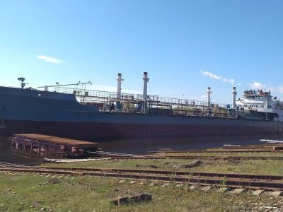 Танкер «Ленанефть-2021» готовится к испытательным работам