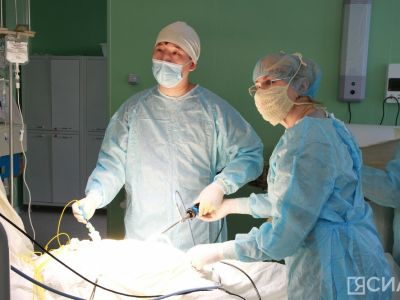 Хирург и травматолог из Якутии работают в Докучаевске ДНР