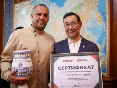 Айсен Николаев встретился с президентом IBA Умаром Кремлевым