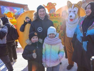 Глава Якутии посетил праздник «Широкая Масленица»