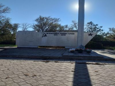 Памятник воинам-землякам, погибшим в годы гражданской и Великой Отечественной войн