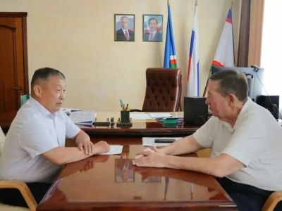Дмитрий Садовников встретился с бывшим мэром Якутска Ильей Михальчуком