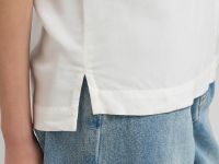 Свободная блузка с v-вырезом и воротником