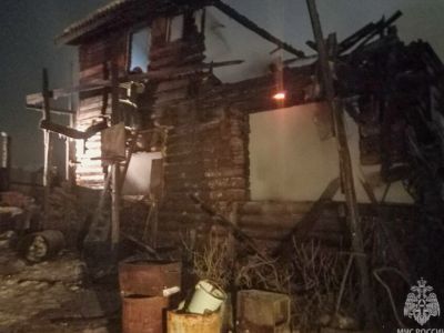 В Якутске после пожара в частном доме найдены тела двух человек