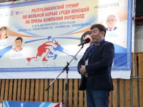 На республиканском турнире в Олекминском улусе определены лучшие борцы