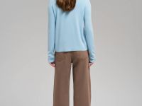 Легкий базовый джемпер прямого кроя