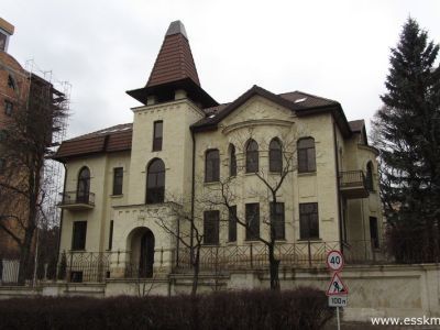 Здание санатория "Родина"