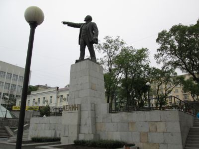 Памятник В.И.Ленину