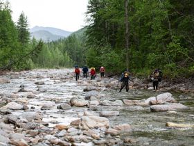 «В горах Семи Хребтов. Водопады хребта Сэттэ Дабан»