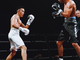 Боксёр из Якутии Михаил Варламов победил в главном бою «Битвы за контракт»