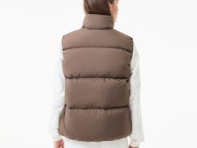 Женский жилет Lacoste с наполнением из смеси пуха и пера