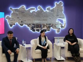 В Якутии презентовали методичку для организации волонтерской работы