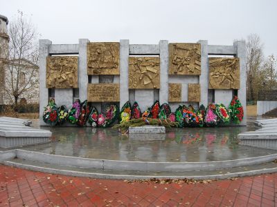 Памятник воинам-землякам, погибшим на фронтах Великой Отечественной войны