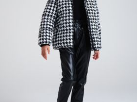 Куртка текстильная с полиуретановым покрытием для девочек