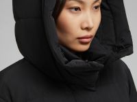 Утепленная куртка с капюшоном