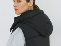 Жилет с капюшоном, Черный