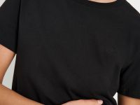 Футболка приталенного силуэта