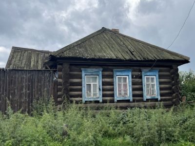 Дом жилой Шапченко с воротами