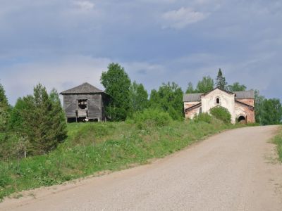 Храмовый комплекс Верхопаденгского прихода